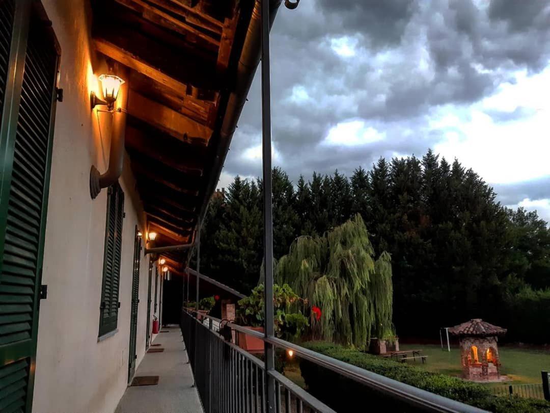 La Cascina Del Castello Villa Asti Luaran gambar
